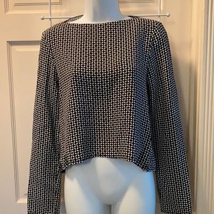 BLACK WHITE ZARA SLIGHTLY CROPPED TOP